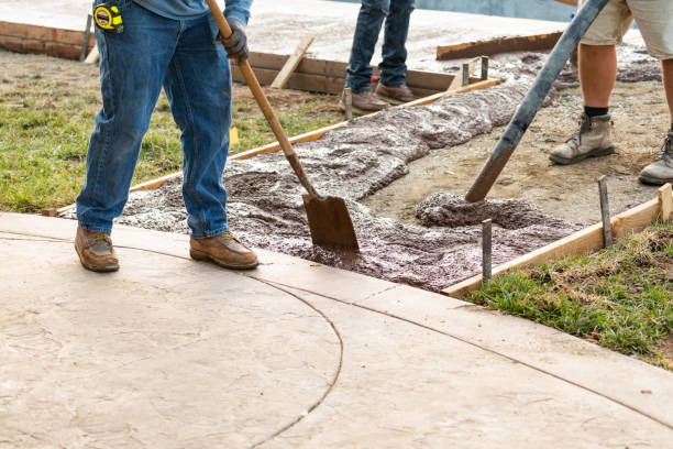 Best Concrete Driveway Installation  in Apple Valley, UT